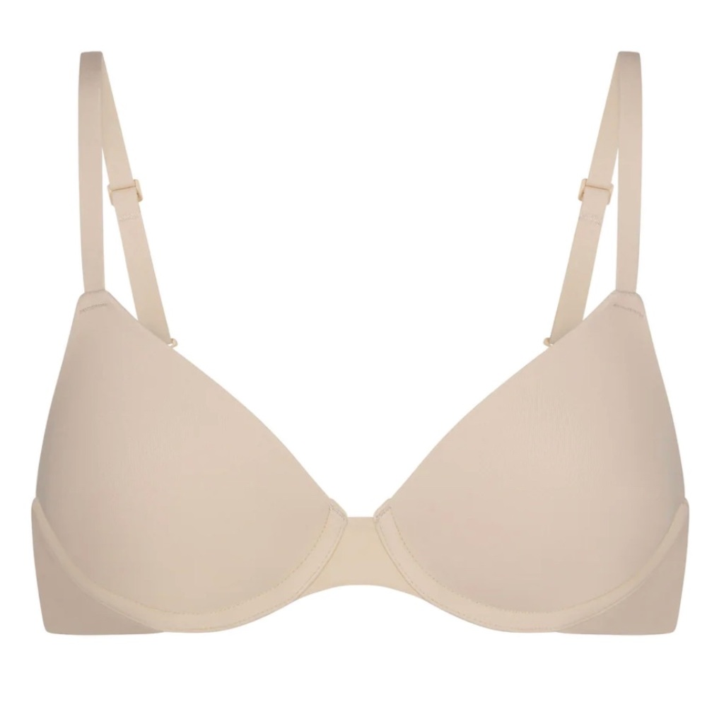 SKIMS fits everybody tshirt bra
